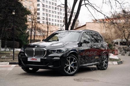 Прокат BMW X5 IV (G05) (Черный БМВ Х5  2021г) на свадьбу
