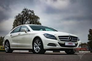 Прокат Mercedes-Benz CLS (Белый Мерседес C218) на свадьбу 8