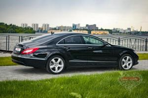 Прокат Mercedes-Benz CLS  (Черный Мерседес C218) на свадьбу 1