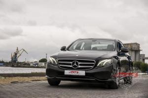 Прокат Mercedes-Benz E213 (Черный Мерседес W213) на свадьбу 1
