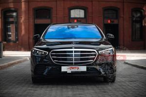 Прокат Mercedes-Benz S223 (Черный Мерседес S223) на свадьбу 0